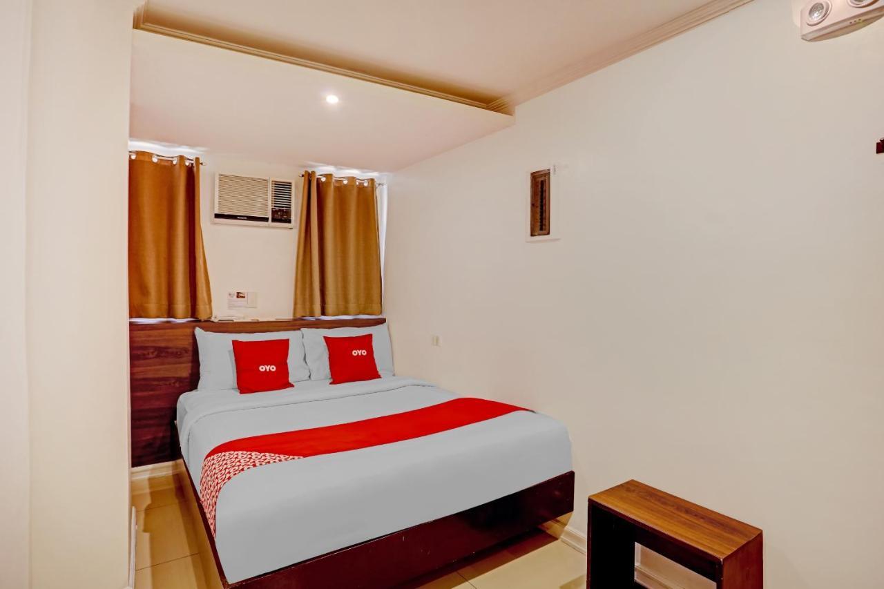 Super Oyo Capital O 232 Nest Nano Suites Fort Makati City Exterior foto